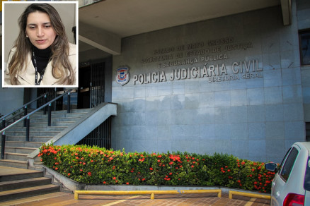 A delegada Alessandra Saturnino (no detalhe) ser ouvida pela Corregedoria da Polcia Civil