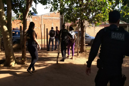 Me combinou com suspeito de levar filhas menores para sua chcara