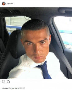 O jogador Cristiano Ronaldo, que raspou o cabelo 