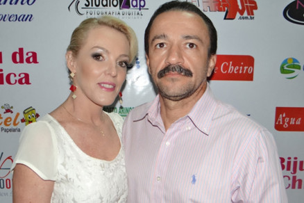 O ex-comandante da PM, coronel Zaqueu Barbosa e a esposa Cintia Selhorst 