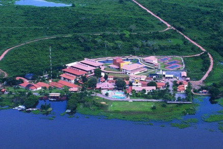  A pista em que aconteceu o sequestro fica dentro da rea de reserva do Sesc Pantanal, h alguns km do Hotel Sesc Porto Cercado