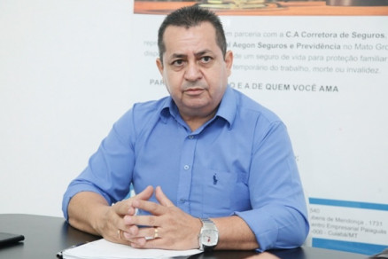 O oficial de Justia e presidente do Sindojus/MT, Eder Gomes, preso pelo Gaeco, nesta tera-feira