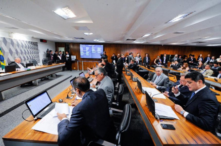 Senadores da CCJ (Comisso de Constituio e Justia) do Senado