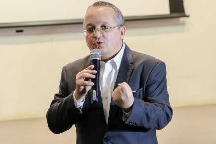 O governador Pedro Taques se reunir com chefes de poderes para discutir duodcimos atrasados