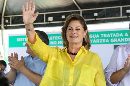A prefeita de Vrzea Grande, Lucimar Campos, que reverteu cassao
