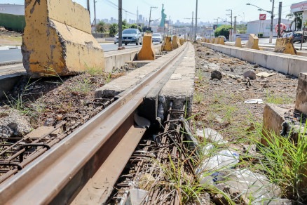 Obras abandonadas do VLT: retrato da incompetncia