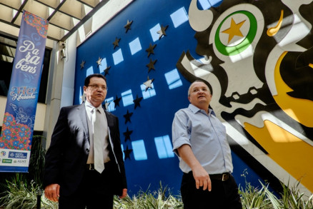 O deputado estadual Eduardo Botelho e o governador Pedro Taques, no Pal�cio Alencastro