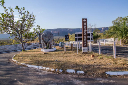 Entrada do Complexo da Salgadeira: reabertura adiada