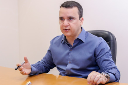 O promotor Clvis de Almeida: 