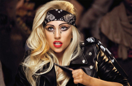 Lady Gaga no clipe de 'Judas'