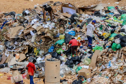 Muitos catadores t�m o Aterro Sanit�rio de Cuiab� como �nica fonte de renda