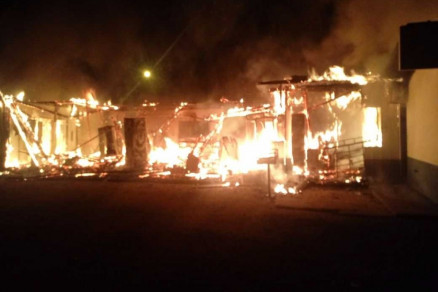 Estrutura do prdio da Prefeitura ficou completamente destruda