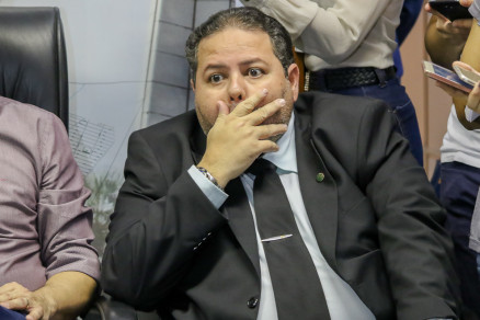 Presidente da Cmara, Justino Malheiros assinou exoneraes de servidores