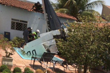 Monomotor se chocou contra o quintal de uma casa na rua Noruega