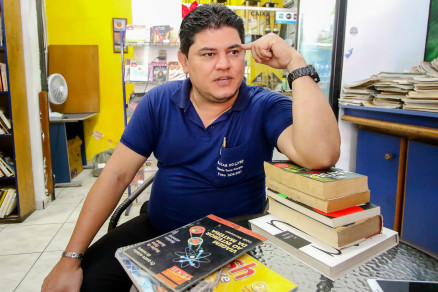 Cleito Albuquerque, proprietrio do Bazar do Livro