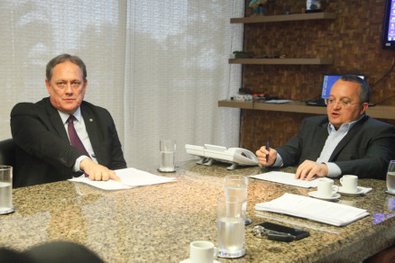 O presidente do Tribunal de Justia, Rui Ramos, e o governador Pedro Taques