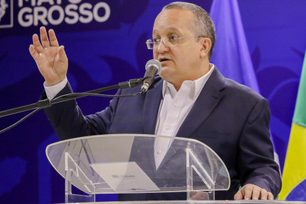 Governador embarcou mais uma vez a Bras�lia, em busca de recursos federais