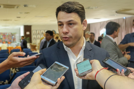 O secretrio Andr Luis Torres Baby, que foi detido nesta tera-feira
