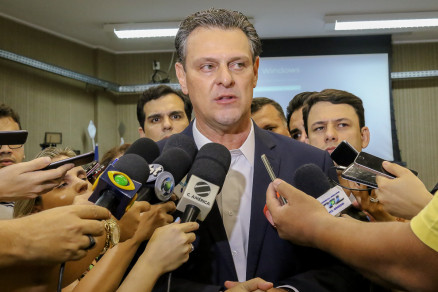 O ex-vice-governador Carlos Fvaro, que foi reconduzido  presidncia do PSD no Estado
