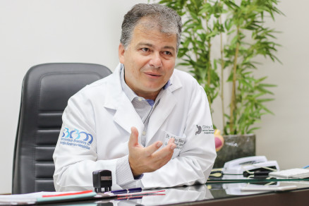 Juliano Canavarros, mdico h mais de trinta anos e especialista em cirurgia baritrica 