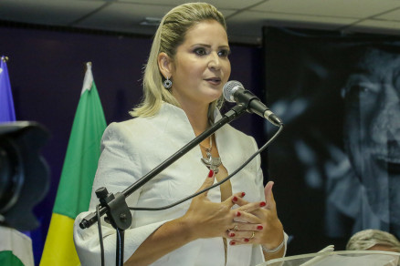 A procuradora-geral Gabriela Novis Neves