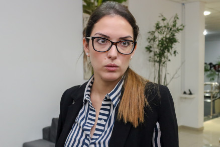 A deputada estadual Janaina Riva (PMDB), que diz no ter participao na administrao das empresas