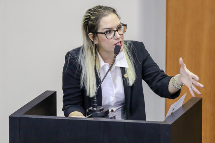 A deputada estadual Janaina Riva: 