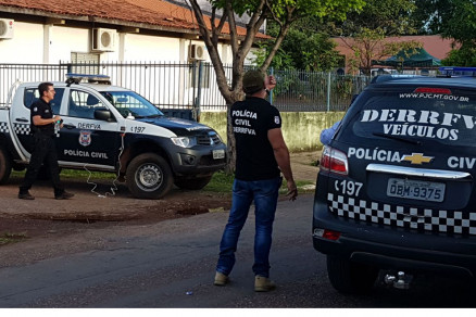 Polcia faz operao e prende 5 por roubos de Hillux em Cuiab