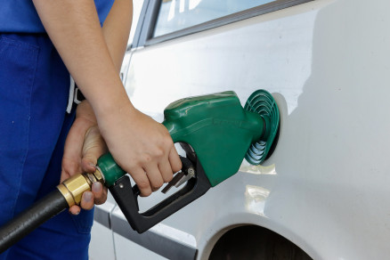 leo diesel precisa ser amarelo-escuro e o cliente tambm pode exigir um teste de densidade relativa
