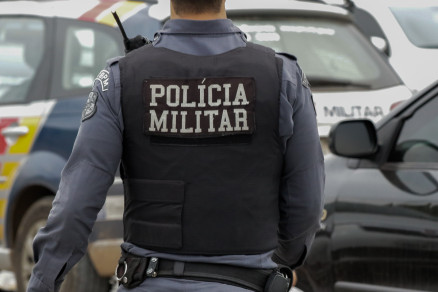 A Polcia Militar segue fazendo buscas pelos bandidos