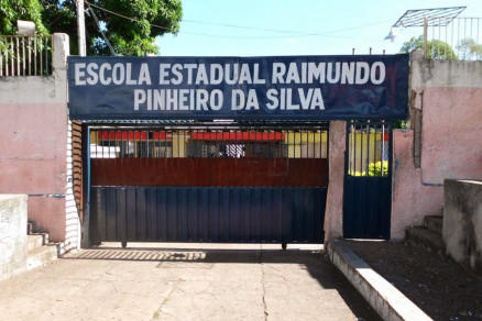 O professor quem acionou a Polcia Militar aps ser ameaado e agredido pelo adolescente
