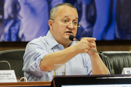 O governador Pedro Taques, que criticou o ex-prefeito Mauro Mendes