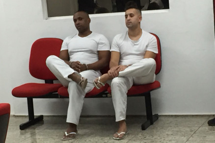 Os dois suspeitos do assassinato do personal Danilo Campos, durante audincia no Frum da Capital