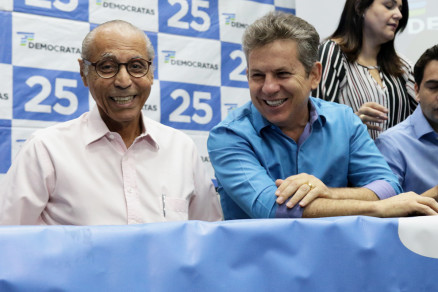 O ex-governador J�lio Campos e o candidato a governador Mauro Mendes: primeiro turno