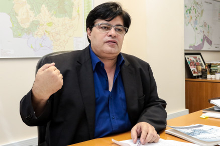 O promotor de Justia, Gerson Barbosa, autor da ao