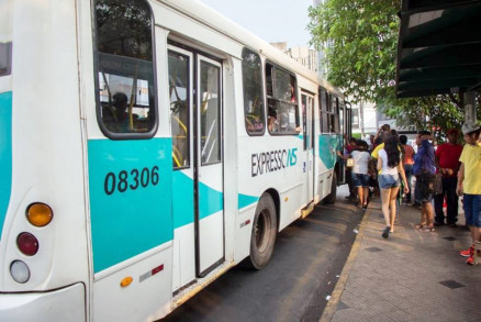 nibus usado no transporte pblico de Cuiab