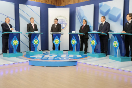 Candidatos esto participando de debate na TV Vila Real, nesta sexta
