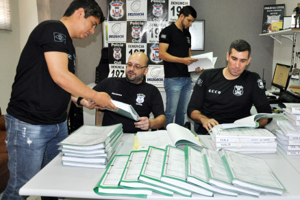 Os delegados responsveis pelas investigaes da Operao Red Money