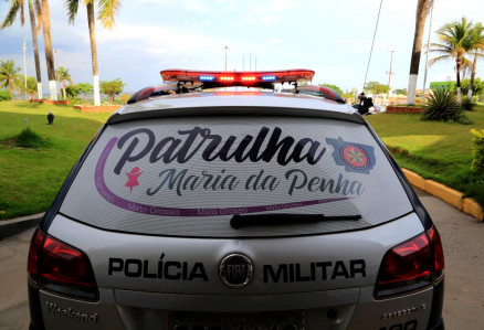 Viatura da Polcia Militar de patrulha Maria da Penha 