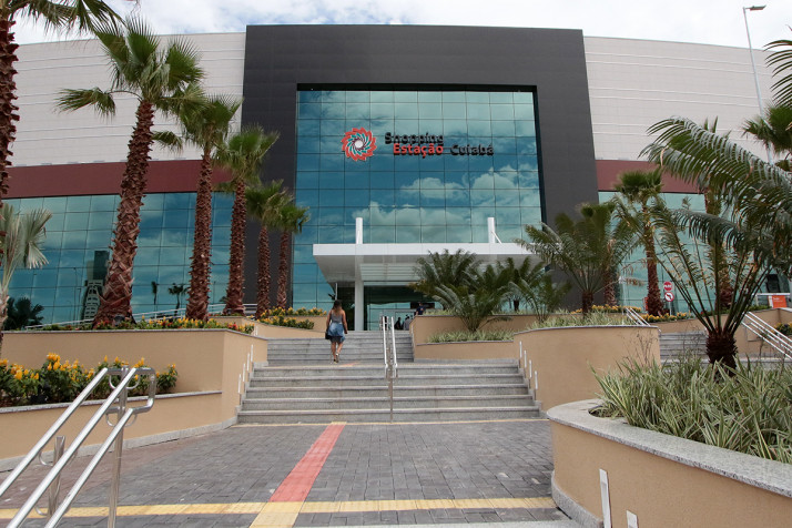 Justi�a manda despejar loja de shopping por d�vida de R$ 298 mil