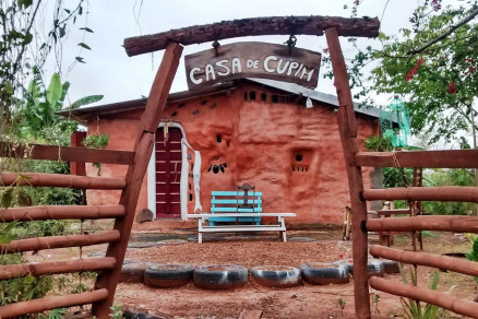 A Casa de Cupim, que foi construda na zona rural de Cceres
