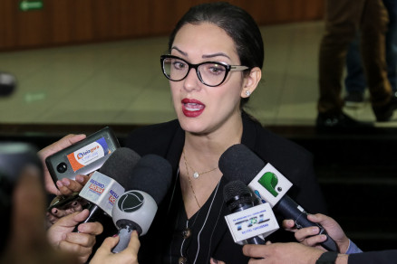 A deputada estadual Janaina Riva, que pode ter as contas reprovadas pelo TRE-MT