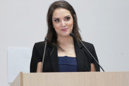 A deputada estadual Janaina Riva, durante discurso em cerim�nia do Tribunal Regional Eleitoral (TRE)