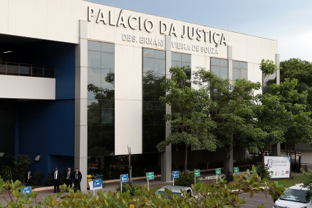 Fachada do Tribunal de Justia de Mato Grosso, que autorizou operao