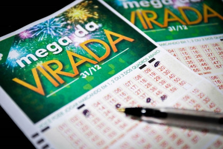O valor de uma aposta simples da Mega, com seis nmeros,  de R$ 4,50