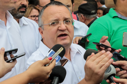O ex-governador Pedro Taques: condenado pelo TRE-MT