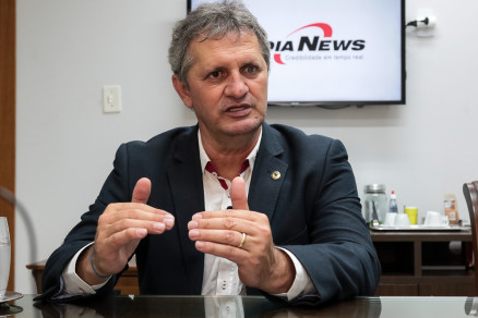 O lder do Governo, Dilmar Dal Bosco, que defende o emprstimo almejado pelo Executivo
