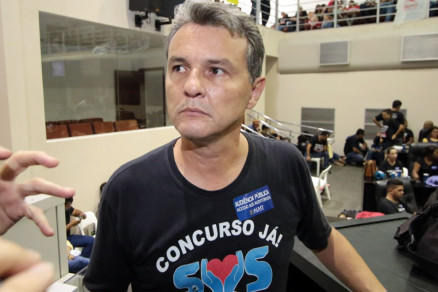 O presidente do Sindicato dos Servidores P�blicos da Sa�de de Mato Grosso, Oscarlino Alves