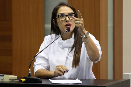 A deputada Janaina Riva (MDB), que levou demanda ao secretrio Rogrio Gallo