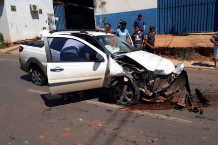 O Fiat Strada, que havia sido roubado momentos antes